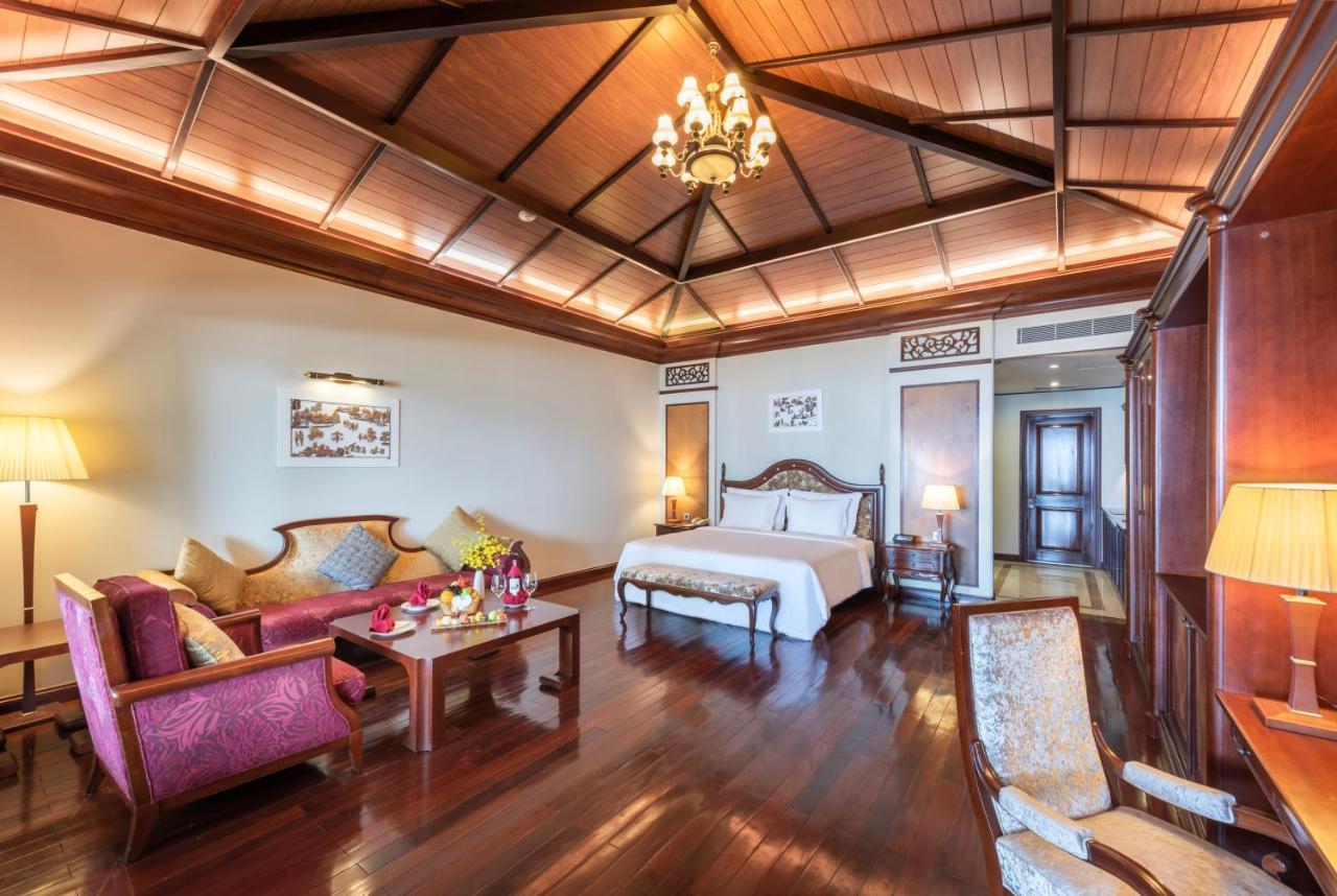 Hotel Vinpearl Luxury Nha Trang Zewnętrze zdjęcie