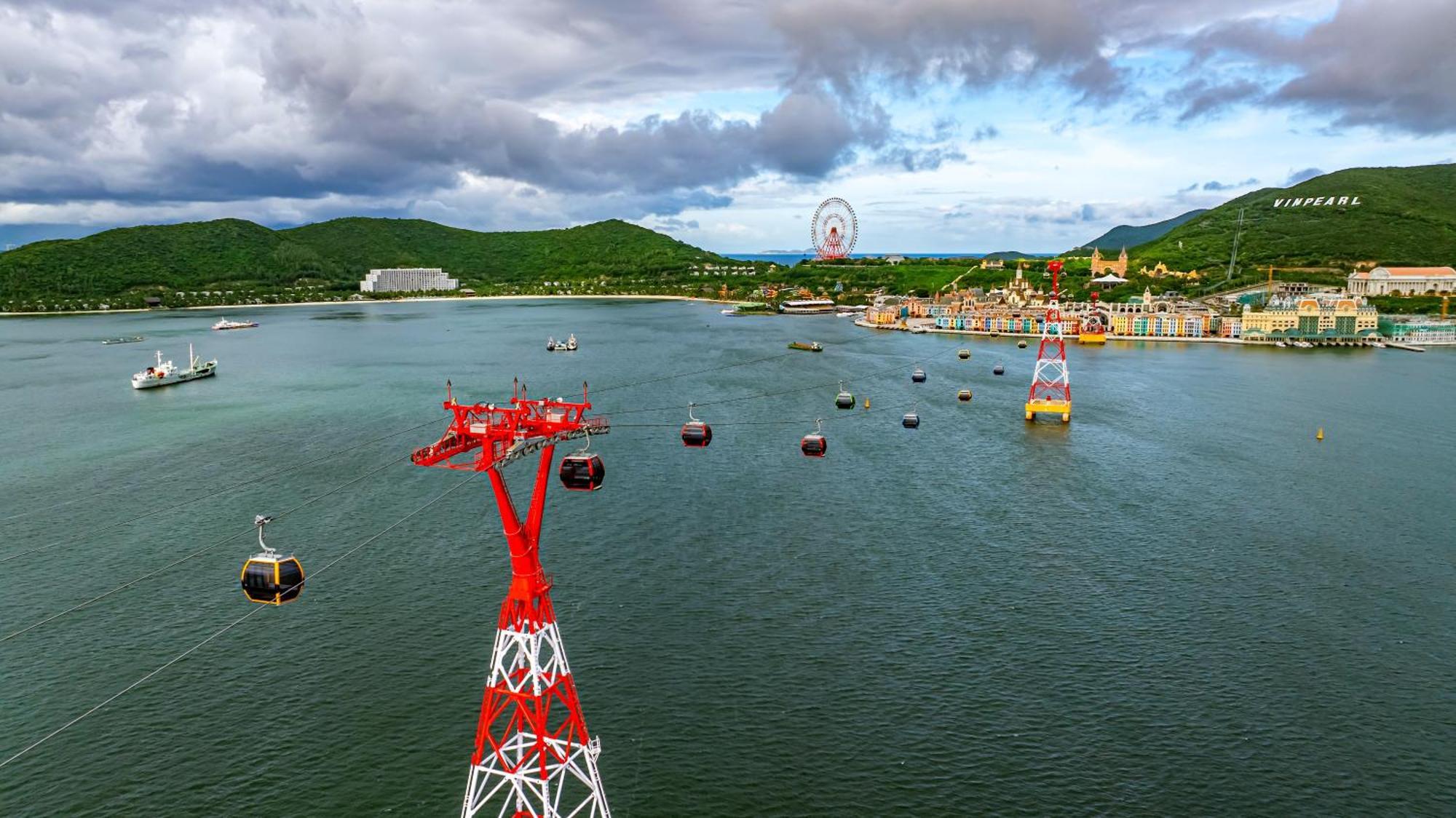 Hotel Vinpearl Luxury Nha Trang Zewnętrze zdjęcie