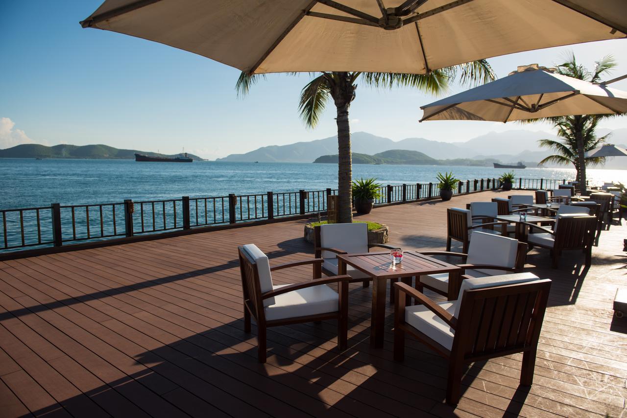 Hotel Vinpearl Luxury Nha Trang Zewnętrze zdjęcie