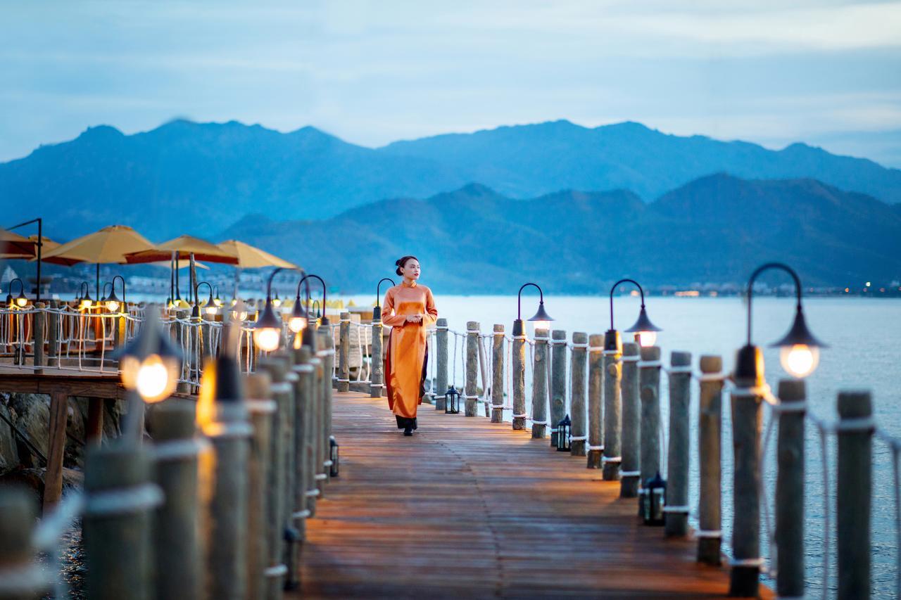 Hotel Vinpearl Luxury Nha Trang Zewnętrze zdjęcie